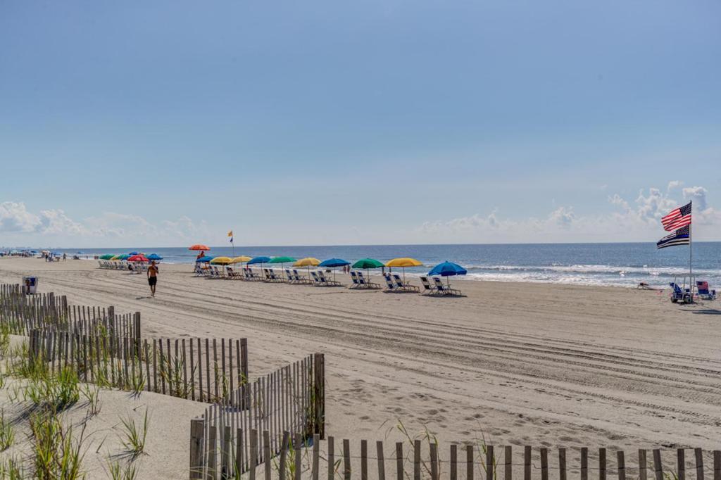 Cabana Section Of Myrtle Beach Awesome Ocean View From The Front,Exercise Trail,Pool,Shower Outside Villa Exterior photo