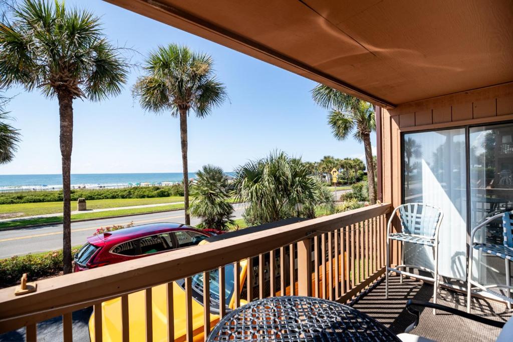 Cabana Section Of Myrtle Beach Awesome Ocean View From The Front,Exercise Trail,Pool,Shower Outside Villa Exterior photo