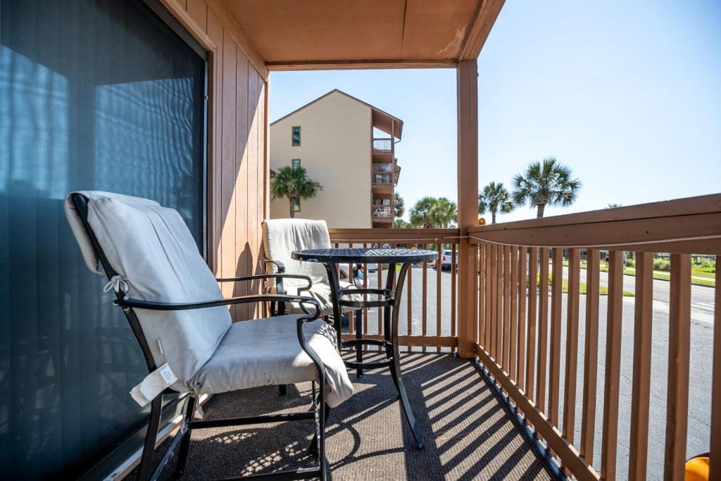 Cabana Section Of Myrtle Beach Awesome Ocean View From The Front,Exercise Trail,Pool,Shower Outside Villa Exterior photo